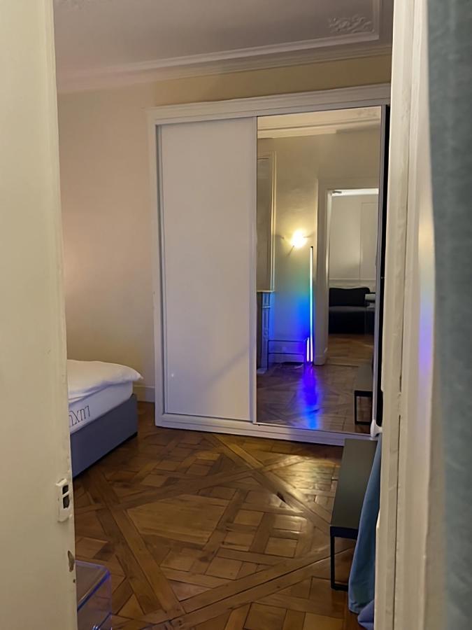 Spacious Apartment Next To Place Vendome París Exterior foto
